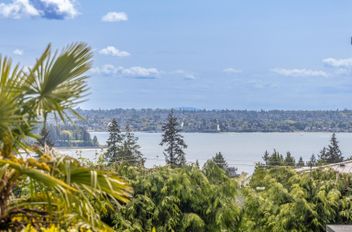 1752 Ottawa PL West Vancouver, West Vancouver Apartments for sale, MLS® R3003984