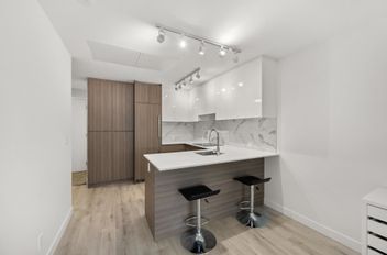 1811 10626 City Parkway Surrey, Surrey Apartments for sale, MLS® R2951576