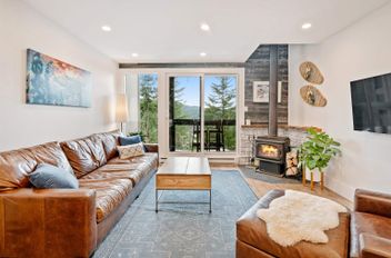 19 2400 Cavendish Way Whistler, Whistler Apartments for sale, MLS® R3006687