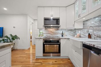 1904 145 St. Georges AVE North Vancouver, North Vancouver Apartments for sale, MLS® R3007874