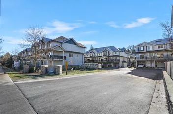 194 13898 64 AVE Surrey, Surrey Apartments for sale, MLS® R3008861