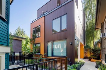 2 1152 Comox ST Vancouver, Vancouver Apartments for sale, MLS® R3020041