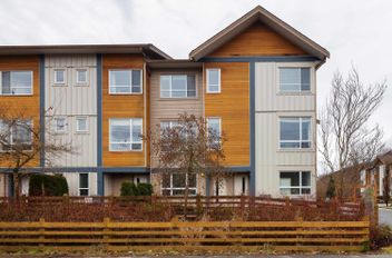 2 1188 Wilson Crescent Squamish, Squamish Apartments for sale, MLS® R2977773