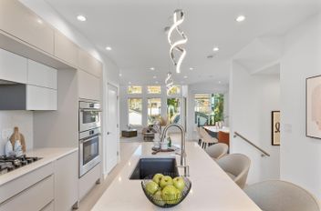 2 434 E 1st ST North Vancouver, North Vancouver Apartments for sale, MLS® R3087544