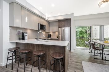 202 3182 Gladwin RD Abbotsford, Abbotsford Apartments for sale, MLS® R3022787