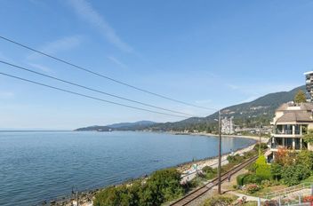 203 2190 Argyle AVE West Vancouver, West Vancouver Apartments for sale, MLS® R3075511