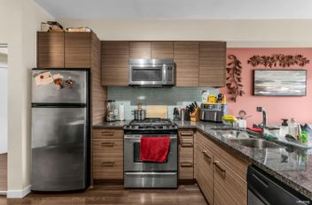 205 13228 Old Yale RD Surrey, Surrey Apartments for sale, MLS® R2970908