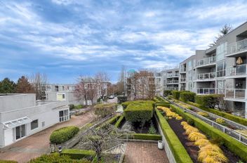205 8430 Jellicoe ST Vancouver, Vancouver Apartments for sale, MLS® R2983203