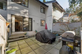 2060 Deep Cove Crescent North Vancouver, North Vancouver Apartments for sale, MLS® R3082432