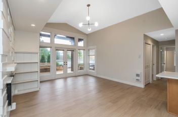 208 2828 152 ST Surrey, Surrey Apartments for sale, MLS® R3019287