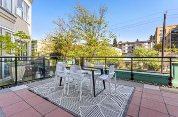 209 131 W 3rd ST North Vancouver, North Vancouver Apartments for sale, MLS® R3029419