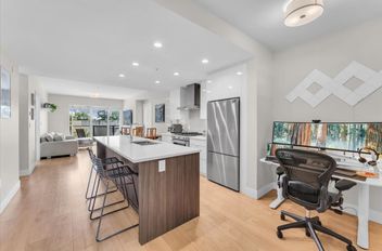 211 1496 Charlotte RD North Vancouver, North Vancouver Apartments for sale, MLS® R3014244