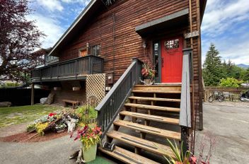 2111 Mamquam RD Squamish, Squamish Apartments for sale, MLS® R3018088
