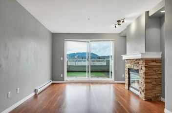 212 3136 St Johns ST Port Moody, Port Moody Apartments for sale, MLS® R2987992