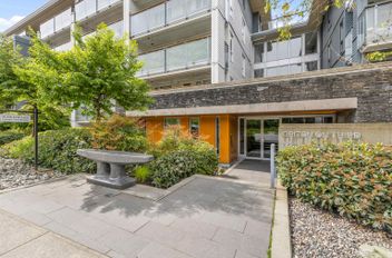 213 221 E 3rd ST North Vancouver, North Vancouver Apartments for sale, MLS® R3001362
