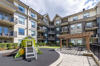 213 2493 Montrose AVE Abbotsford, Abbotsford Apartments for sale, MLS® R2973793