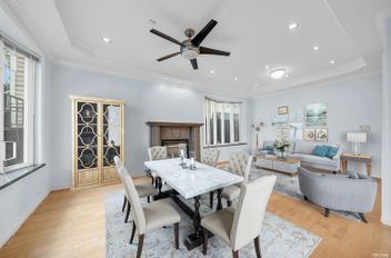 213 W 28th ST North Vancouver, North Vancouver Apartments for sale, MLS® R3071551