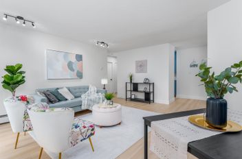214 1850 E Southmere Crescent Surrey, Surrey Apartments for sale, MLS® R2992966