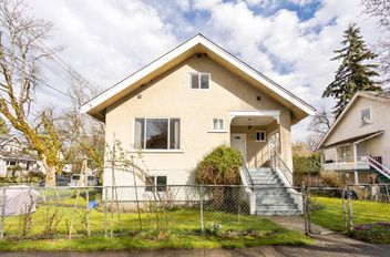 2206 Trutch ST Vancouver, Vancouver Apartments for sale, MLS® R2985577