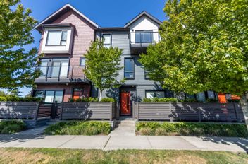 221 4738 Hemlock Way Tsawwassen, Tsawwassen Apartments for sale, MLS® R3001589