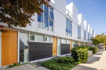 2216 Willow ST Vancouver, Vancouver Apartments for sale, MLS® R3026489