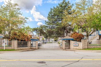 222 7837 120a ST Surrey, Surrey Apartments for sale, MLS® R2998297