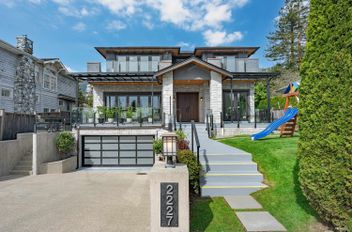 2227 Haywood AVE West Vancouver, West Vancouver Apartments for sale, MLS® R3018557