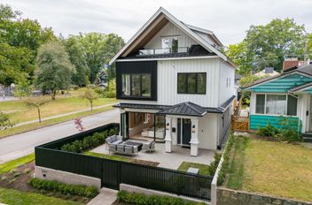 2307 E 3rd AVE Vancouver, Vancouver Apartments for sale, MLS® R3109050