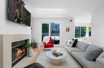 2343 W 7th AVE Vancouver, Vancouver Apartments for sale, MLS® R3081592