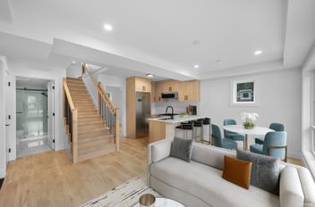 24 798 Hot Springs RD Harrison Hot Springs, Harrison Hot Springs Apartments for sale, MLS® R2956517