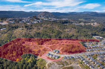 2400 Echo Valley DR, Apartments for sale, MLS® R2867922