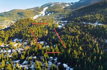2501 Gondola Way Whistler, Whistler Apartments for sale, MLS® R2772507