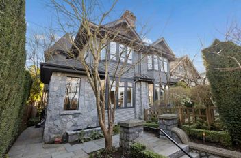 2518 Point Grey RD Vancouver, Vancouver Apartments for sale, MLS® R3105089