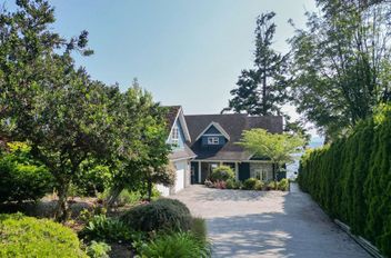 2729 Lower RD Roberts Creek, Roberts Creek Apartments for sale, MLS® R3011775