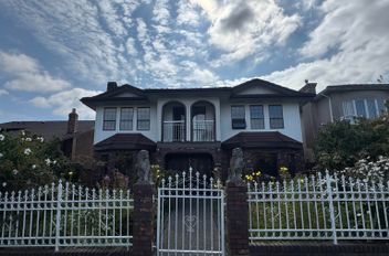 2942 Adanac ST Vancouver, Vancouver Apartments for sale, MLS® R3047281