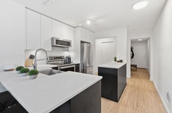 300 137 E 1st ST North Vancouver, North Vancouver Apartments for sale, MLS® R2973881