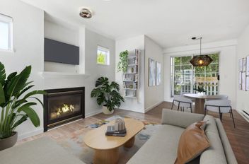 300 137 E 1st ST North Vancouver, North Vancouver Apartments for sale, MLS® R3015415