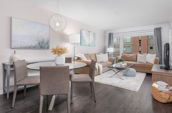 301 1673 Lloyd AVE North Vancouver, North Vancouver Apartments for sale, MLS® R3119472