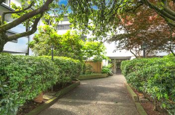 301 809 W 16th ST North Vancouver, North Vancouver Apartments for sale, MLS® R3027561