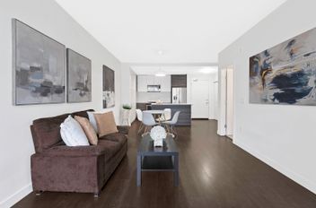 303 10581 140 ST Surrey, Surrey Apartments for sale, MLS® R2985635
