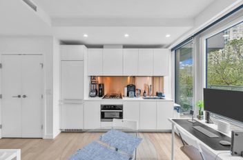 303 1480 Howe ST Vancouver, Vancouver Apartments for sale, MLS® R2970515