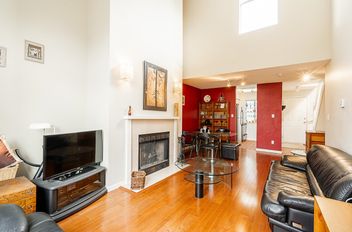 304 592 W 16th AVE Vancouver, Vancouver Apartments for sale, MLS® R3068199