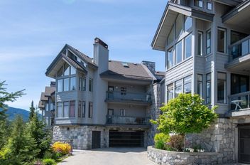 306 3212 Blueberry DR Whistler, Whistler Apartments for sale, MLS® R3015417