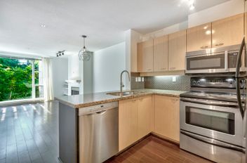 307 2288 Marstrand AVE Vancouver, Vancouver Apartments for sale, MLS® R3027282