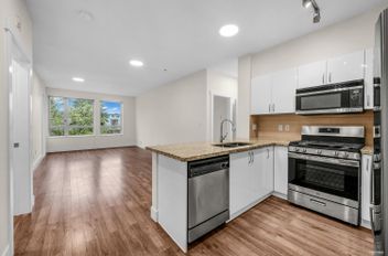 313 2601 Whiteley CT North Vancouver, North Vancouver Apartments for sale, MLS® R3007450