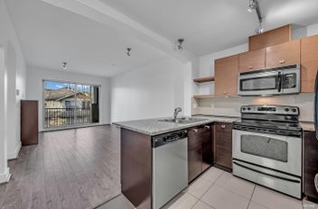 320 6688 120 ST Surrey, Surrey Apartments for sale, MLS® R3003409