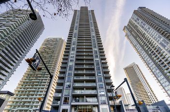 3709 13750 100 AVE AVE Surrey, Surrey Apartments for sale, MLS® R2978965