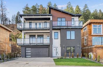 3738 Astoria DR, Apartments for sale, MLS® R2950478