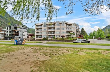 403 410 Esplanade AVE Harrison Hot Springs, Harrison Hot Springs Apartments for sale, MLS® R3001394