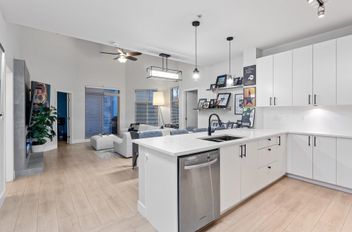 408 101 Morrissey RD Port Moody, Port Moody Apartments for sale, MLS® R2993450